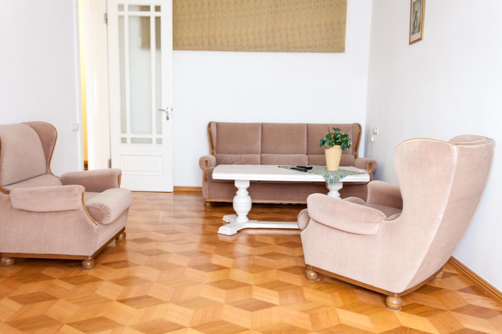 Apartment Janashia Tbilisi Exterior foto